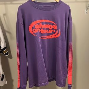 AOT always on tour shirt L large oversized